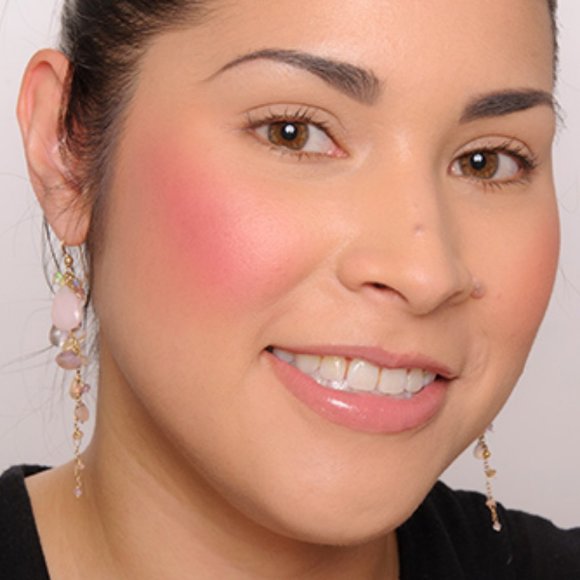 BOGO Becca Nightingale Blush - Picture 2 of 7